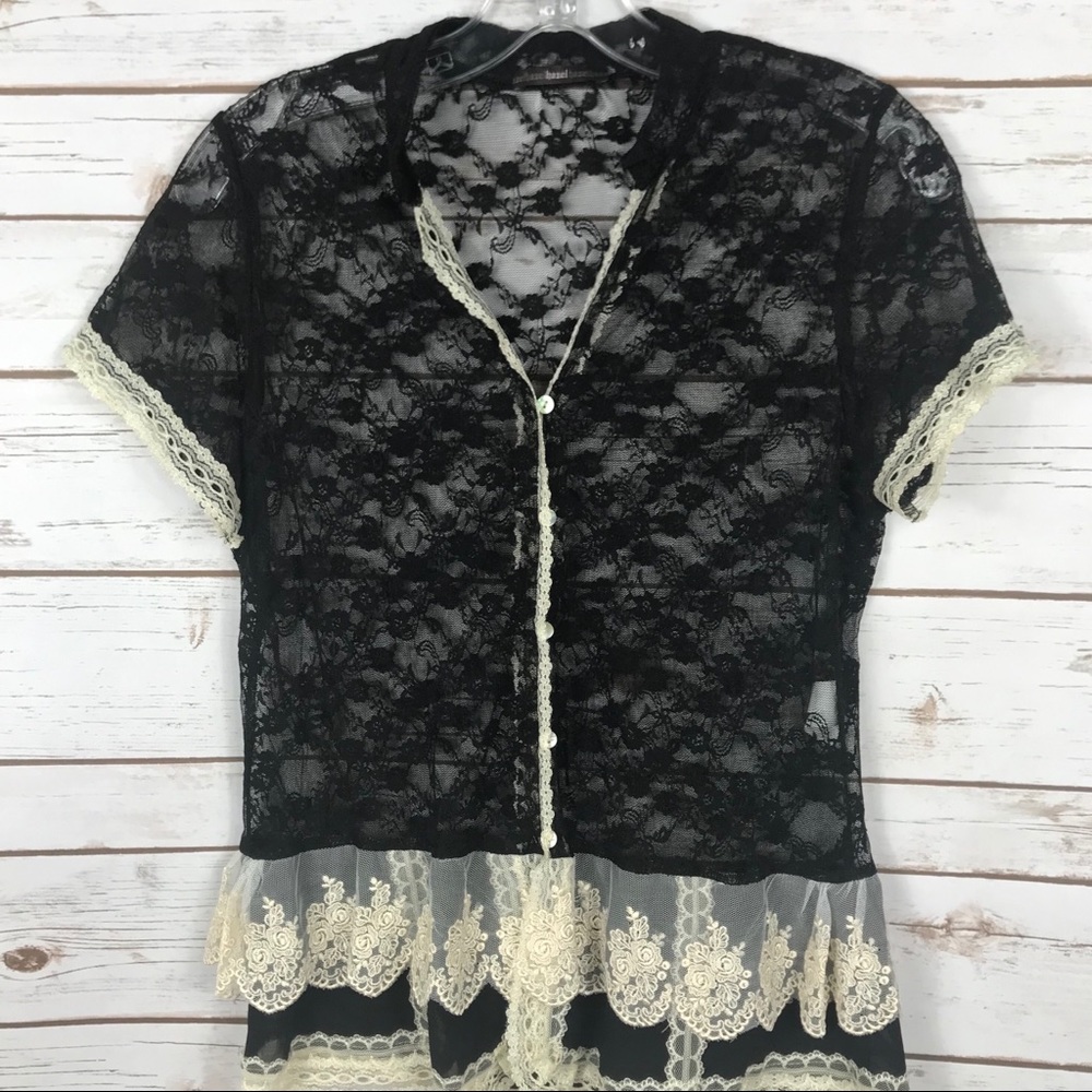 HAZEL black lace w/cream trim top size LARGE
